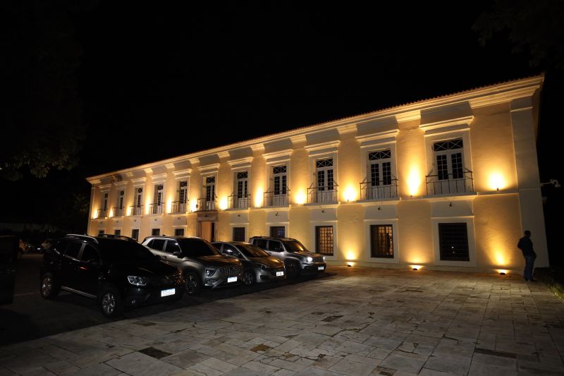 Casa das Onze Janelas