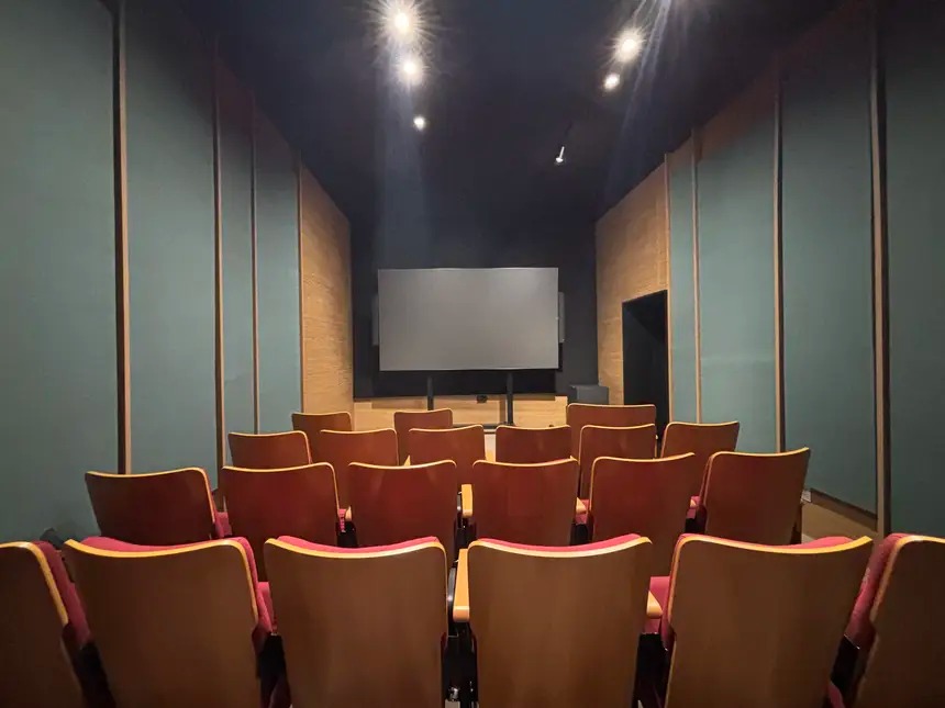 Foto interna da nova sala de Cinema de Icoaraci