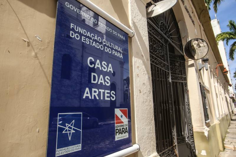 Fachada da Casa das Artes