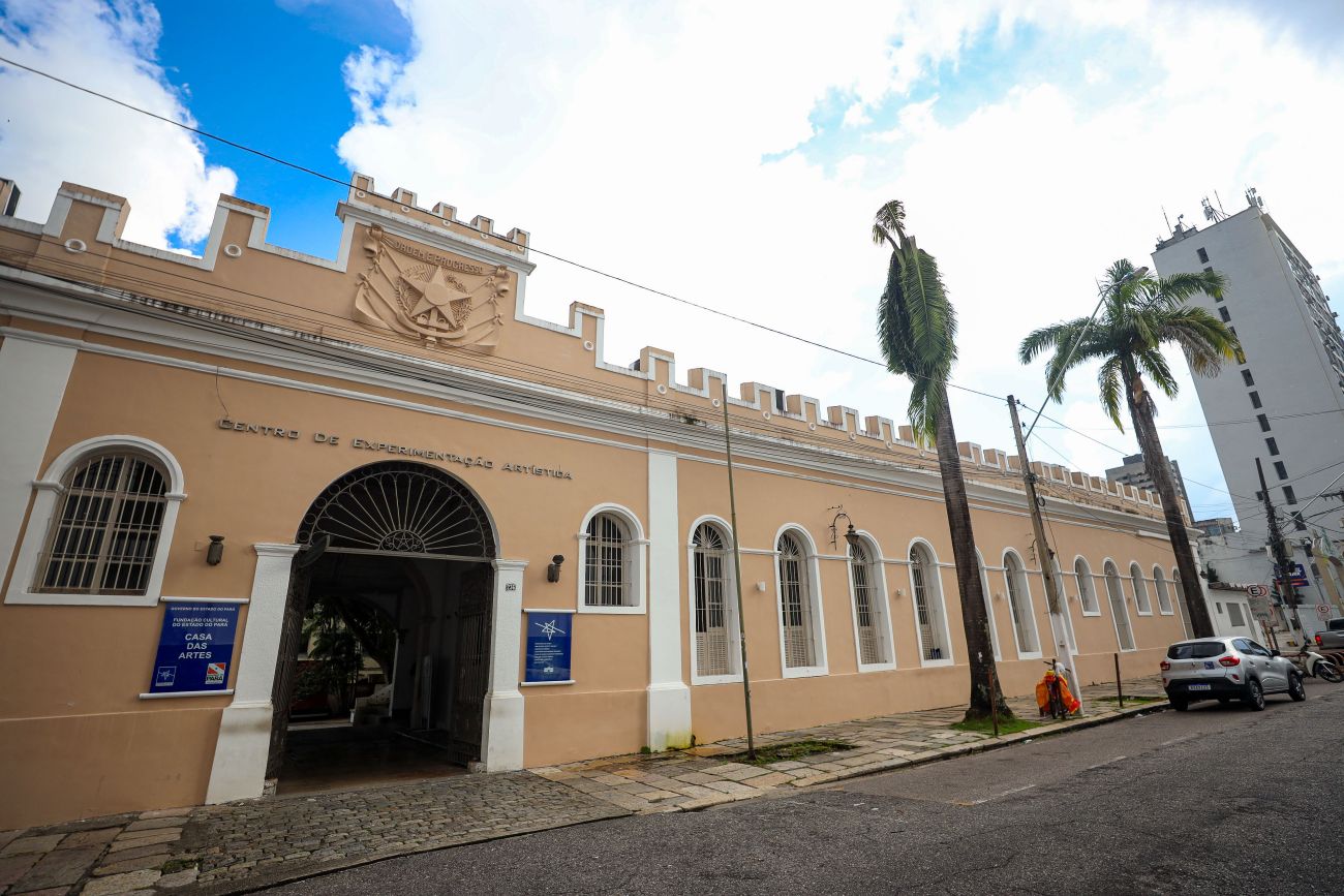 Fachada da Casa das Artes