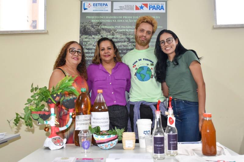 foto de professores e alunos