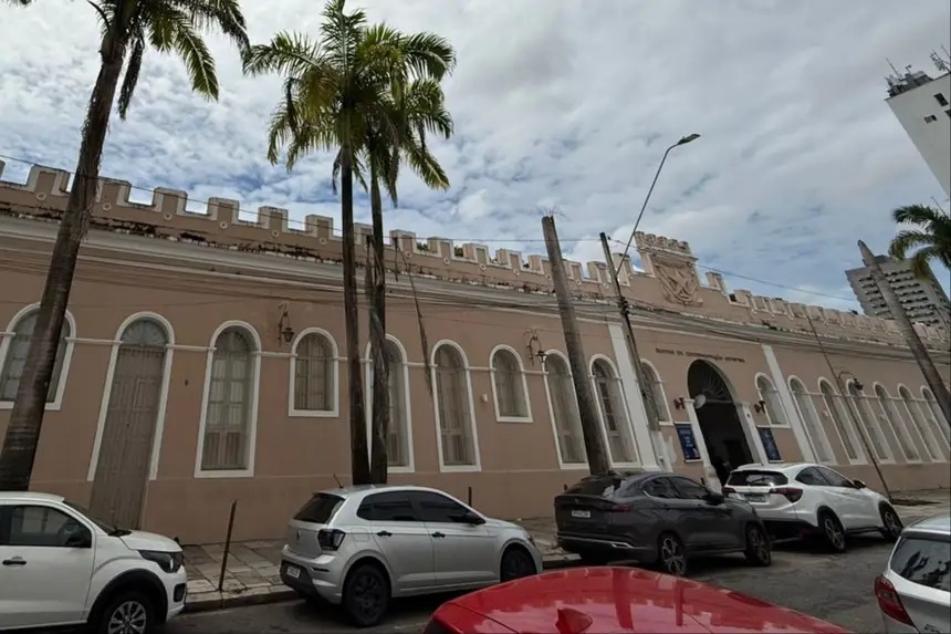 Fachada da Casa das Artes