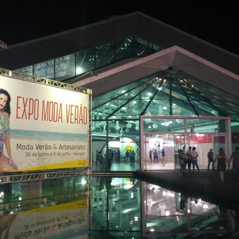 foto da entrada do Hangar Centro de Convenções
