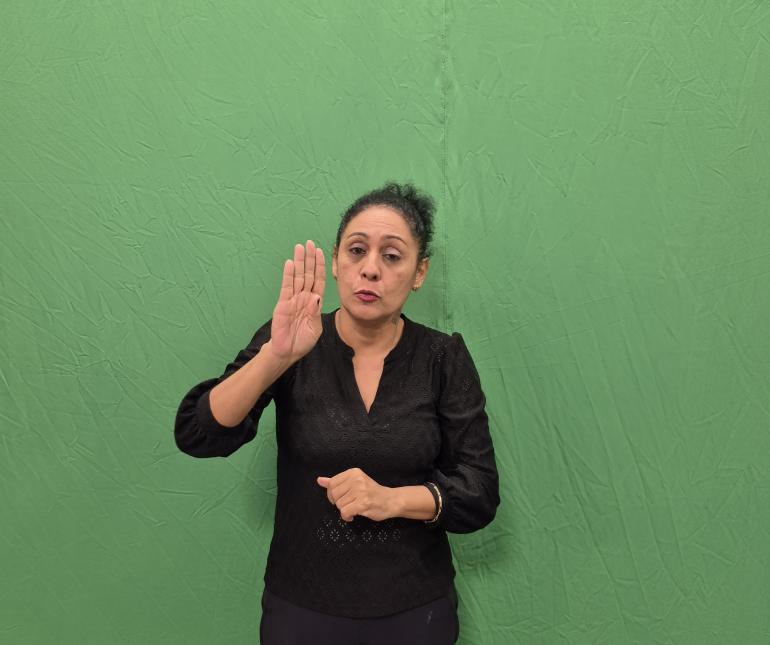 Joana Solon, intérprete de Libras (Foto: Kayky Ryan/ Portal Cultura)