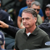 Bolsonaro segue preso e passa a cumprir pena pela trama golpista (Foto: Fabio Rodrigues-Pozzebom/ Agência Brasil)